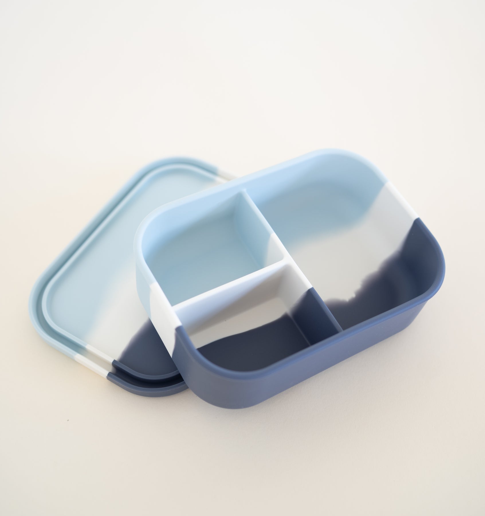 Ava + Oliver: Bento Box | Blue Tie Dye Ava + Oliver: Bento Box | Blue Tie Dye